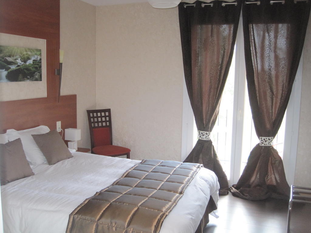 Hotel Restaurant Rive Gauche Bessines-sur-Gartempe Номер фото