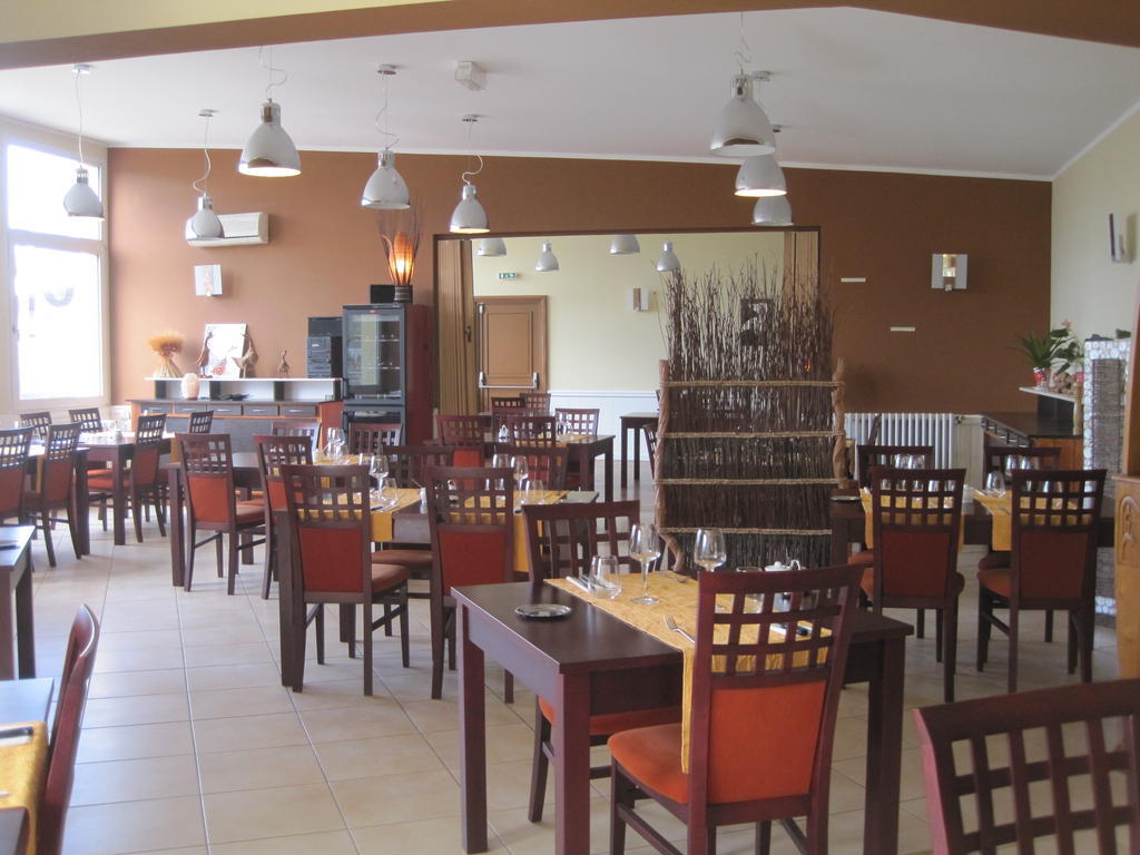 Hotel Restaurant Rive Gauche Bessines-sur-Gartempe Экстерьер фото