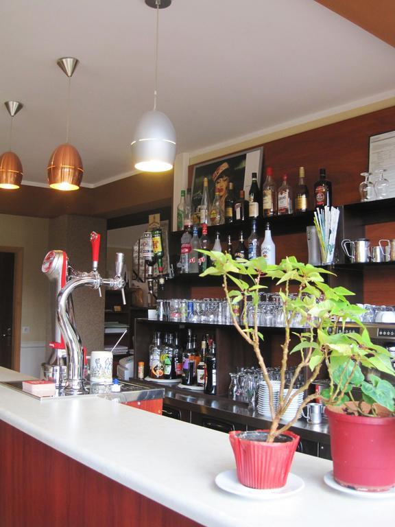 Hotel Restaurant Rive Gauche Bessines-sur-Gartempe Экстерьер фото