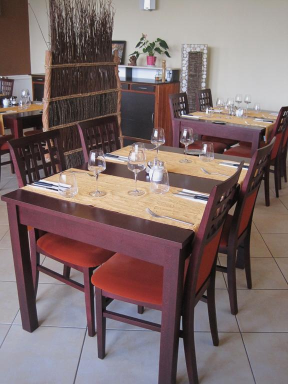 Hotel Restaurant Rive Gauche Bessines-sur-Gartempe Экстерьер фото